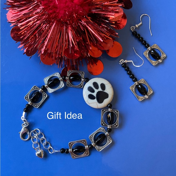 Dog Bracelet & Earring Set Special Birthday Gift for the lady that loves her dog - Picture 4 of 5